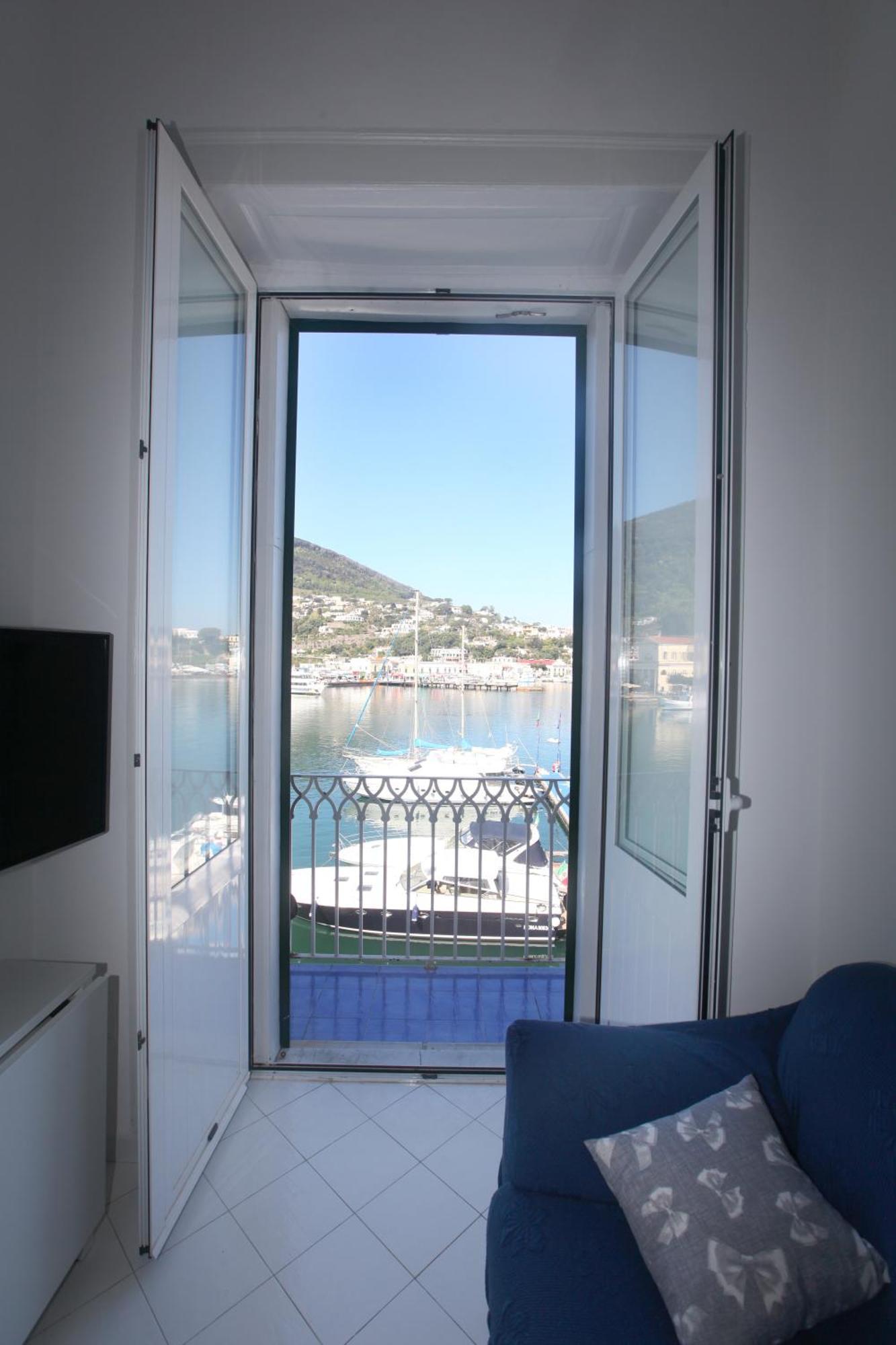 Riva Destra Home By Domusextra Ischia Exteriör bild